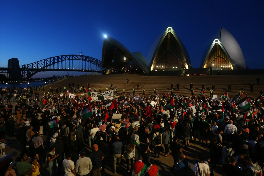 antisemitic chants sydney opera house pro palestine rally australia